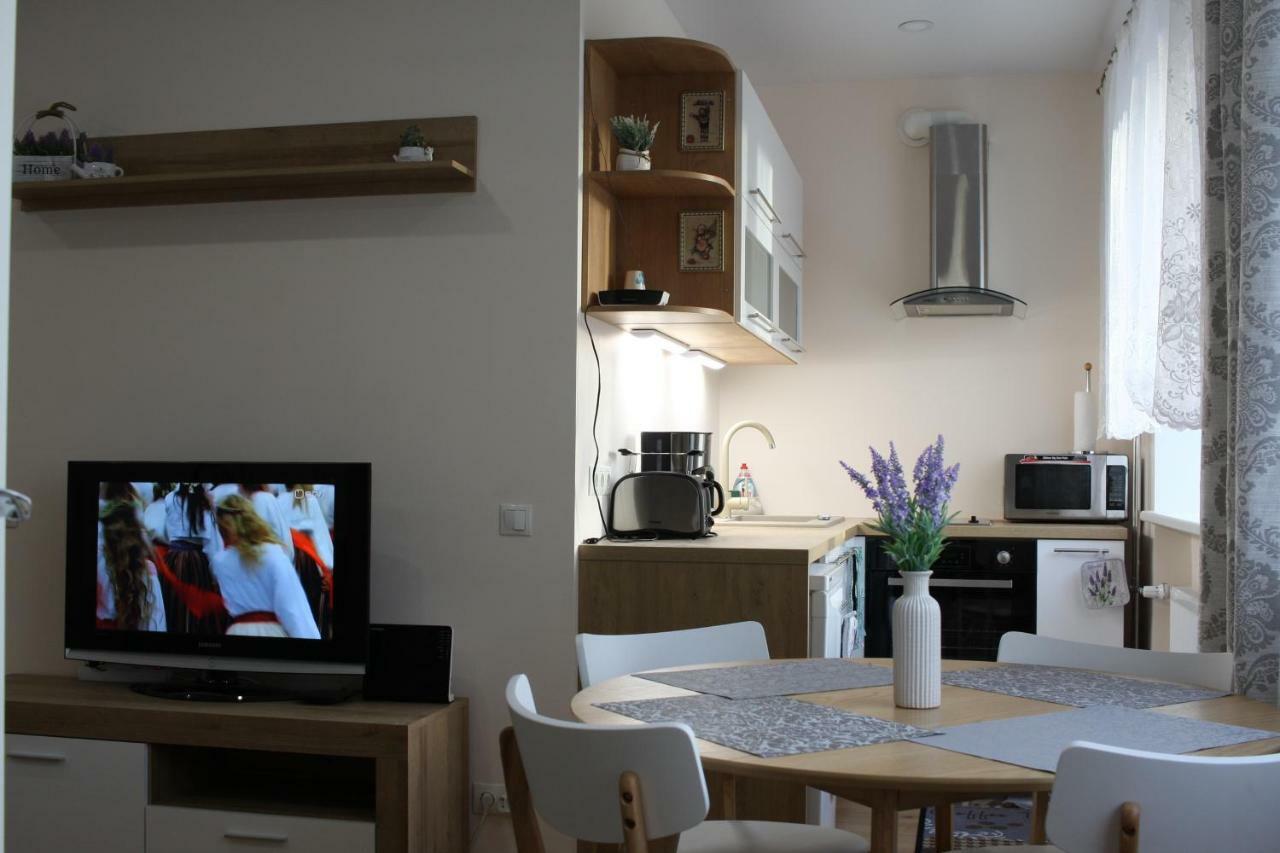 Akord Apartment Centrum Pärnu Buitenkant foto